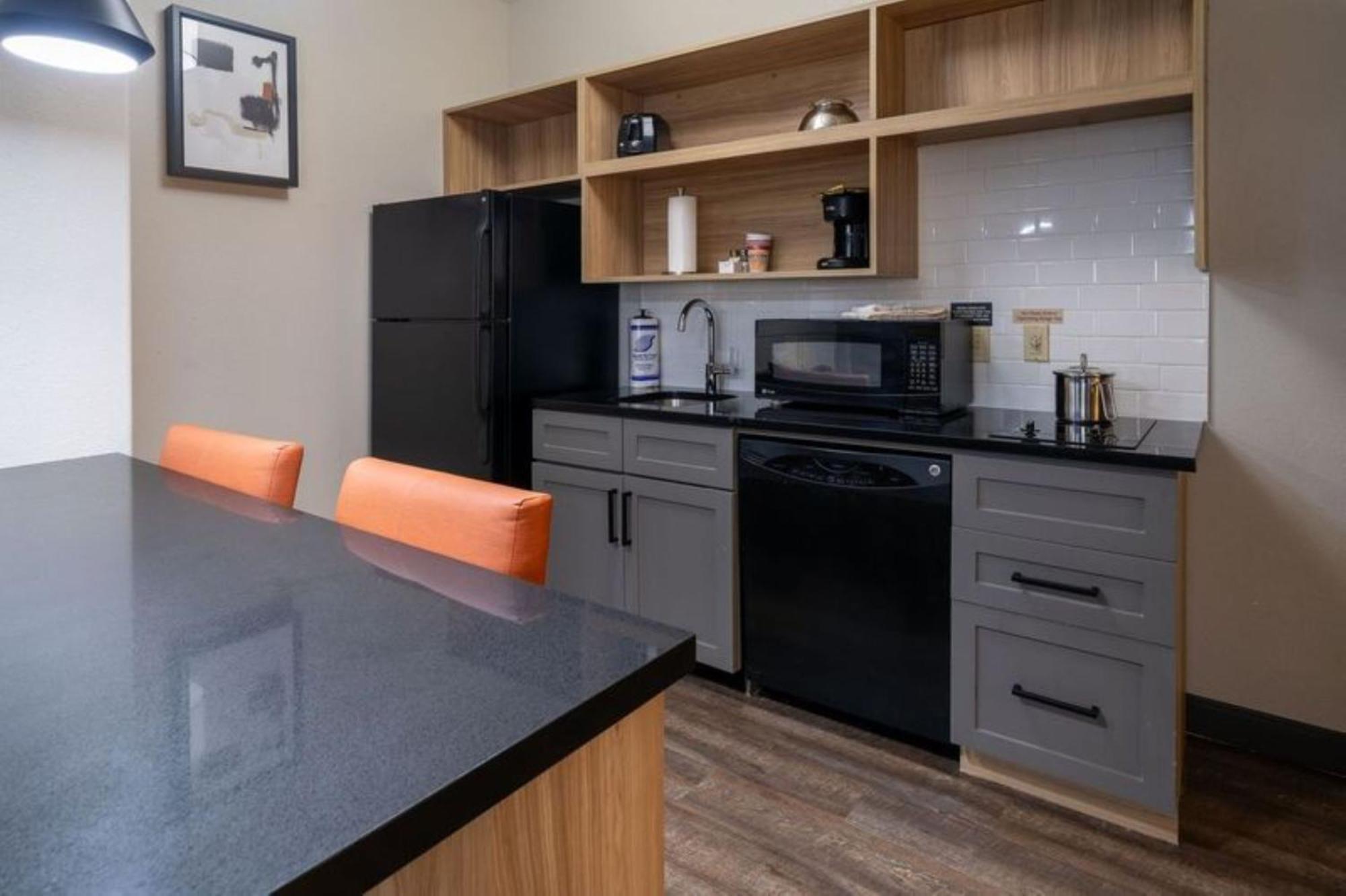 Candlewood Suites Baytown By Ihg Extérieur photo